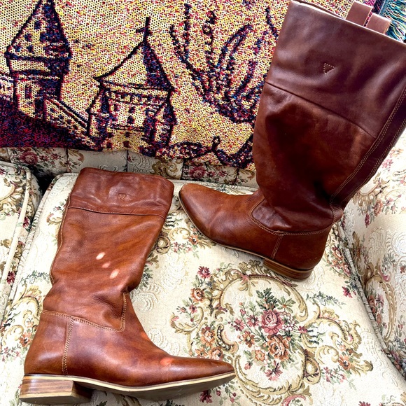 Zara size 7, leather boots - Picture 1 of 2